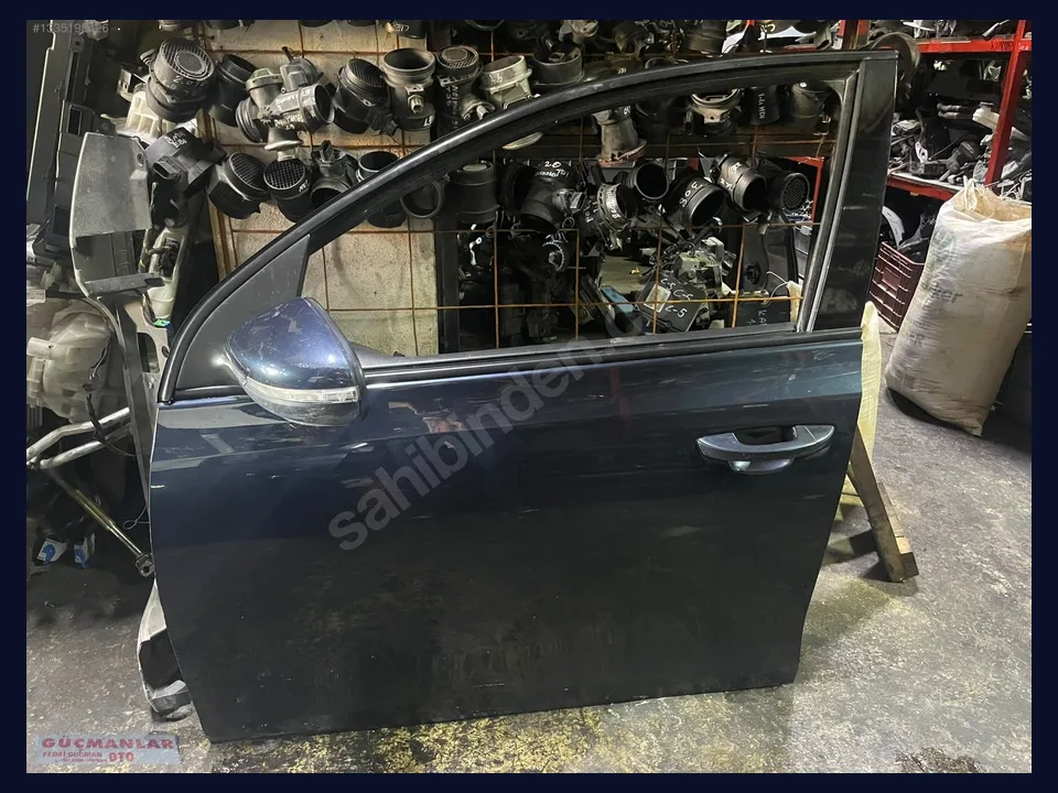 Volkswagen Golf KAPI çıkma parça fotoğrafı 1