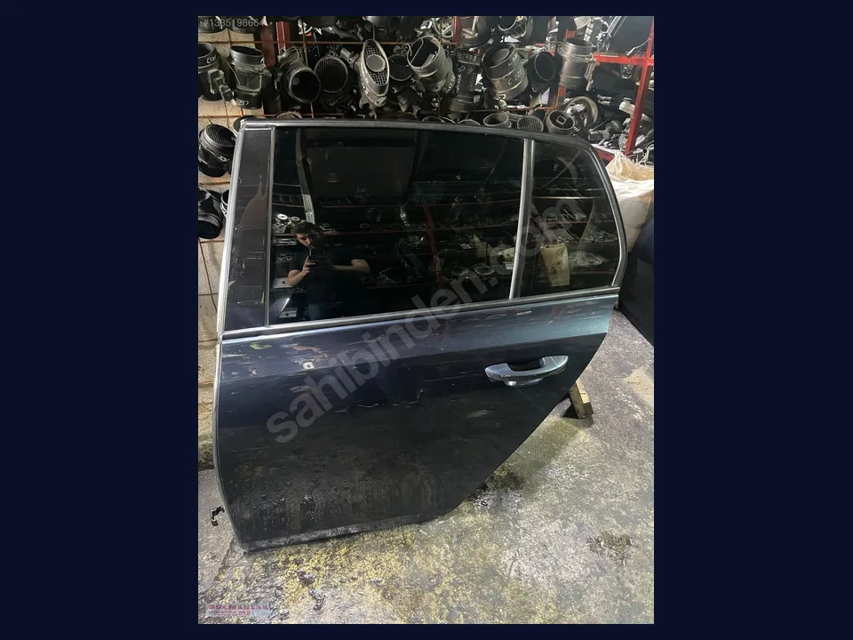 Volkswagen Golf KAPI çıkma parça fotoğrafı 1