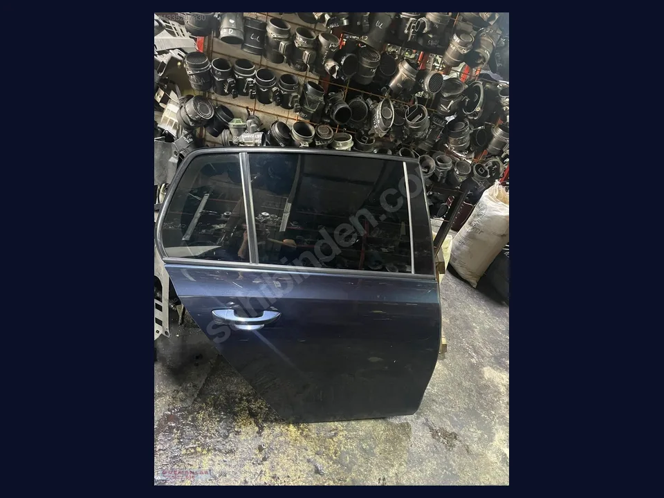 Volkswagen Golf KAPI çıkma parça fotoğrafı 1