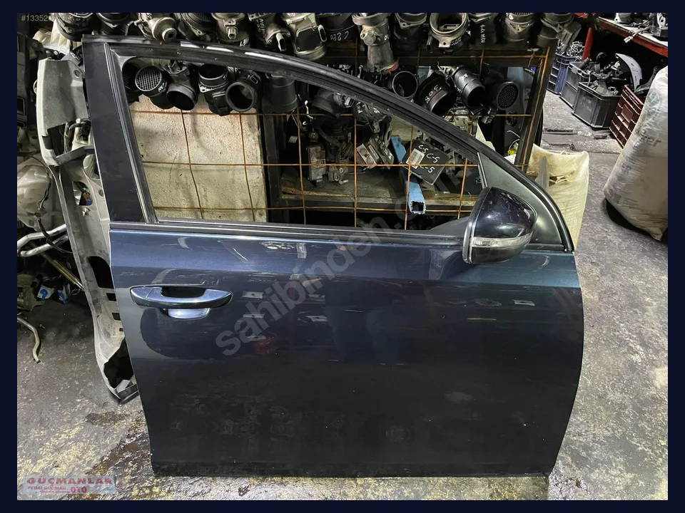 Volkswagen Golf KAPI çıkma parça fotoğrafı 1
