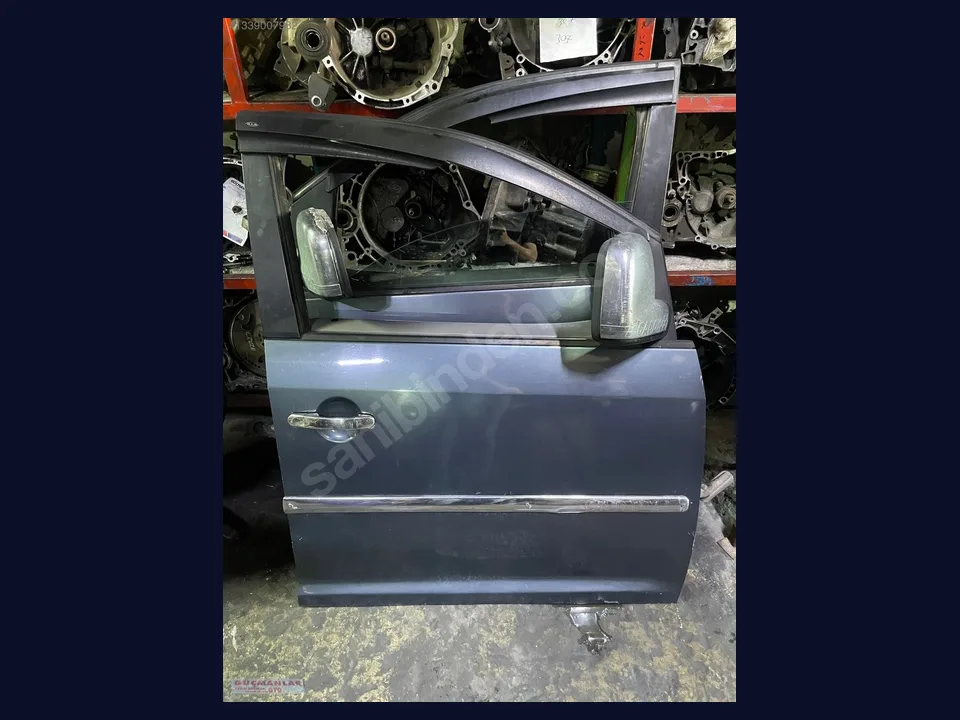 Volkswagen Caddy KAPI çıkma parça fotoğrafı 1