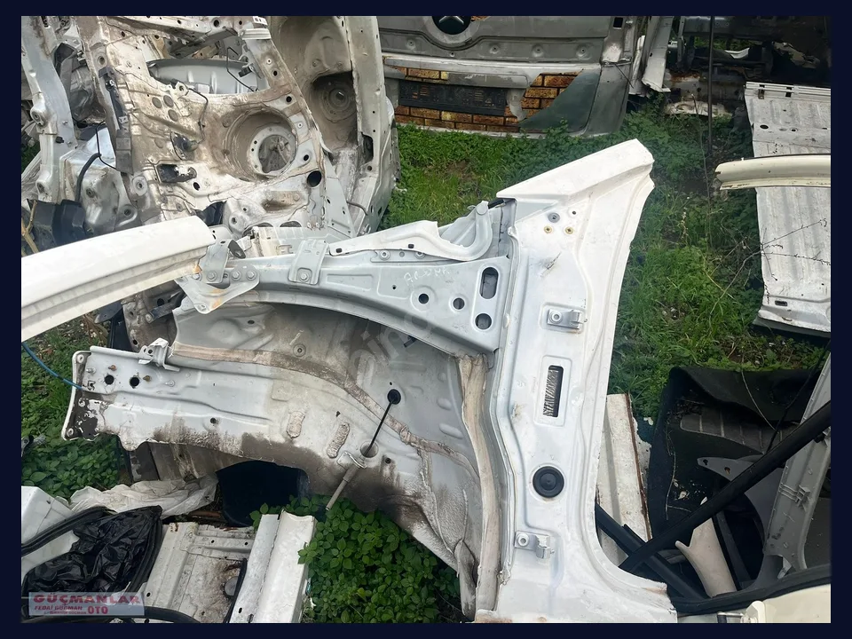 Seat Arona ŞASİ (SOL) çıkma parça fotoğrafı 1
