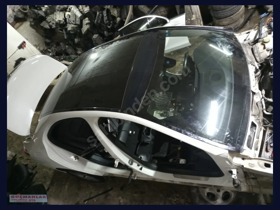 Mercedes-Benz C TAVAN SACI çıkma parça fotoğrafı 1