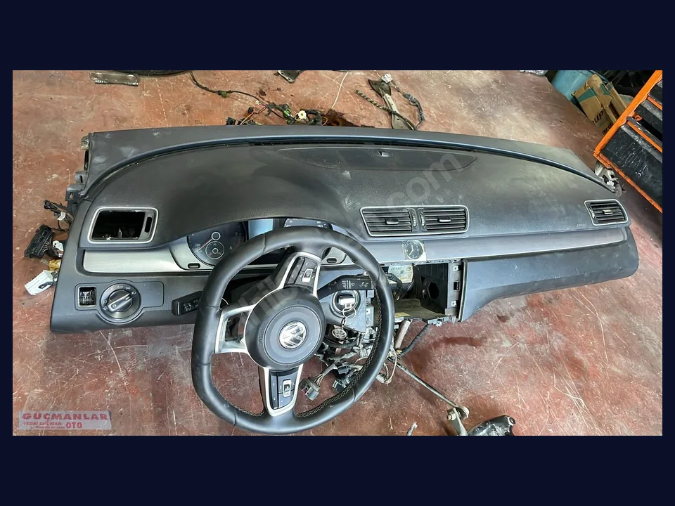 Volkswagen Passat TORPİDO çıkma parça fotoğrafı 1