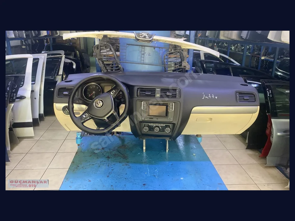 Volkswagen Jetta TORPİDO çıkma parça fotoğrafı 1