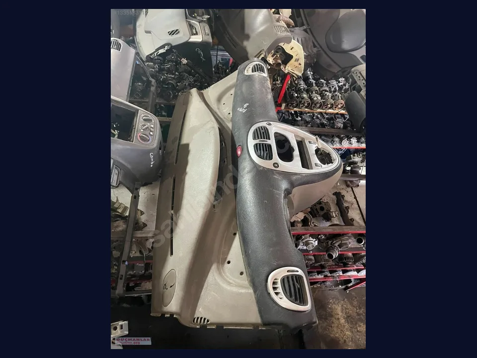 Citroen C4 Picasso TORPİDO çıkma parça fotoğrafı 1
