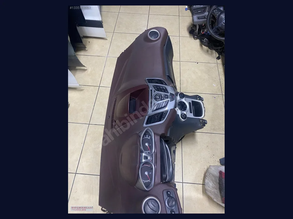 Ford Fiesta TORPİDO çıkma parça fotoğrafı 1