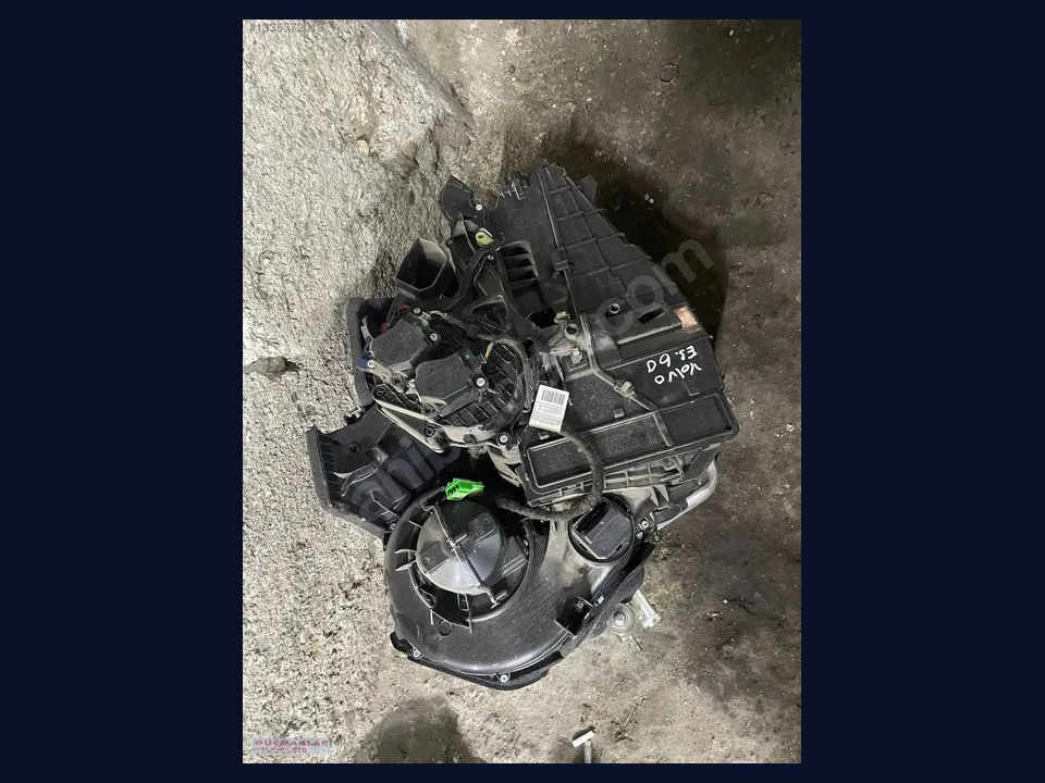 Volvo S60 KALORİFER KUTUSU çıkma parça fotoğrafı 1