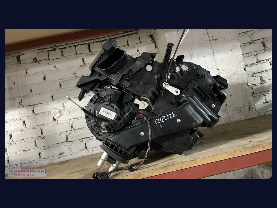 Citroen C-Elysee KALORİFER KUTUSU çıkma parça fotoğrafı 1