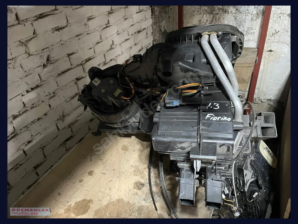 Fiat Fiorino KALORİFER KUTUSU çıkma parça fotoğrafı 1