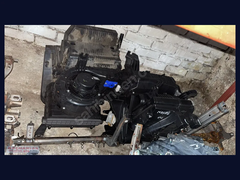 Hyundai Bayon KALORİFER KUTUSU çıkma parça fotoğrafı 1