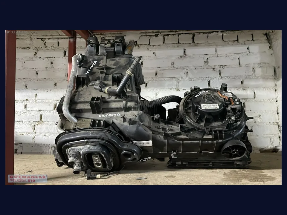 Skoda Octavia KALORİFER KUTUSU çıkma parça fotoğrafı 1