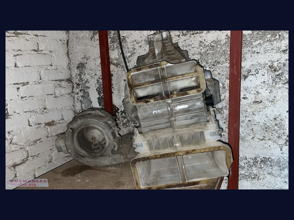 Volkswagen Polo KALORİFER KUTUSU çıkma parça fotoğrafı 1