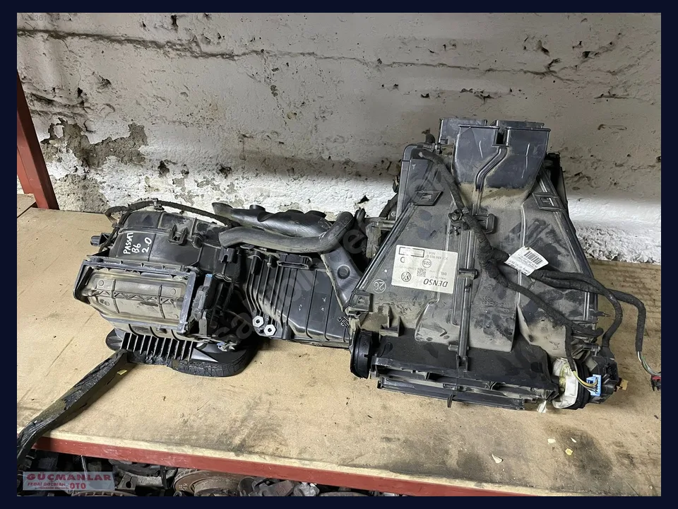 Volkswagen Passat KALORİFER KUTUSU çıkma parça fotoğrafı 1