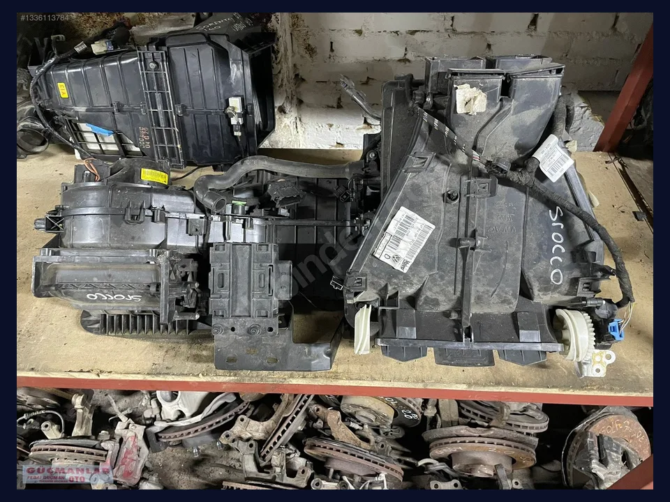 Volkswagen Scirocco KALORİFER KUTUSU çıkma parça fotoğrafı 1