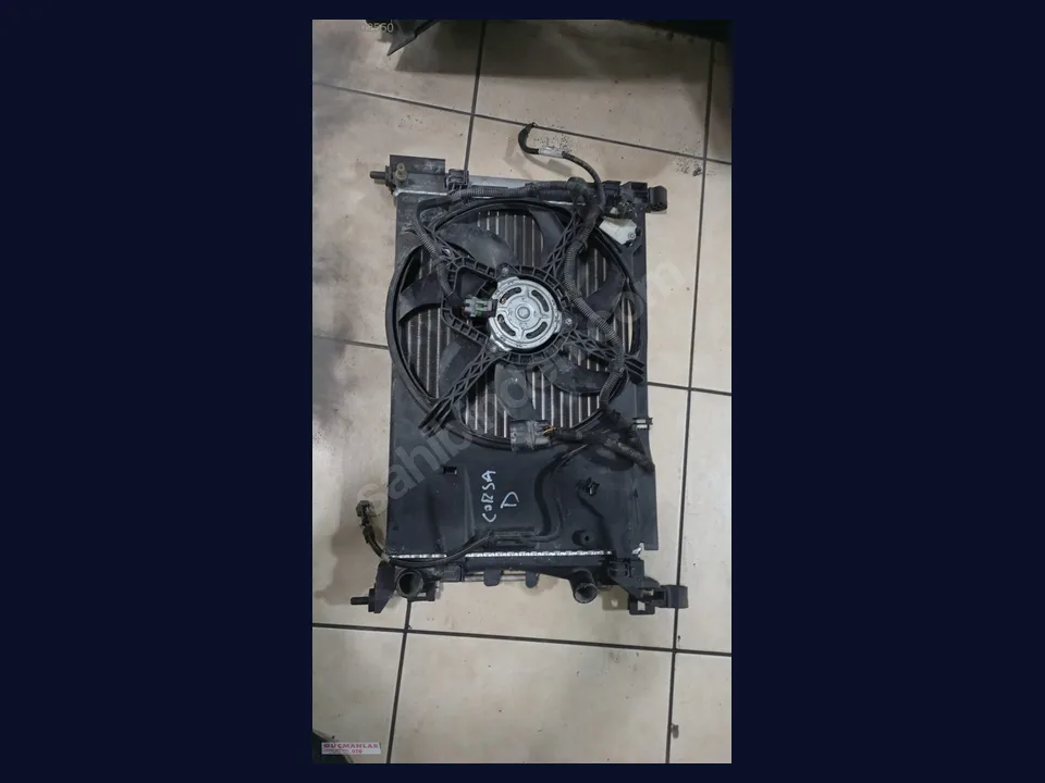 Opel Corsa RADYATÖR çıkma parça fotoğrafı 1