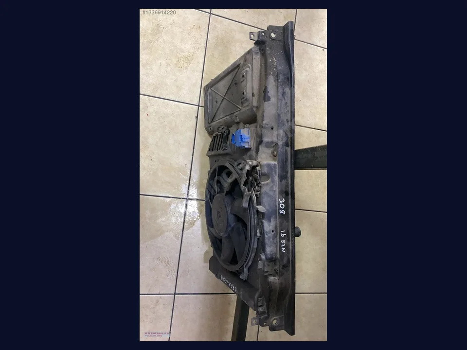 Peugeot 308 RADYATÖR çıkma parça fotoğrafı 1