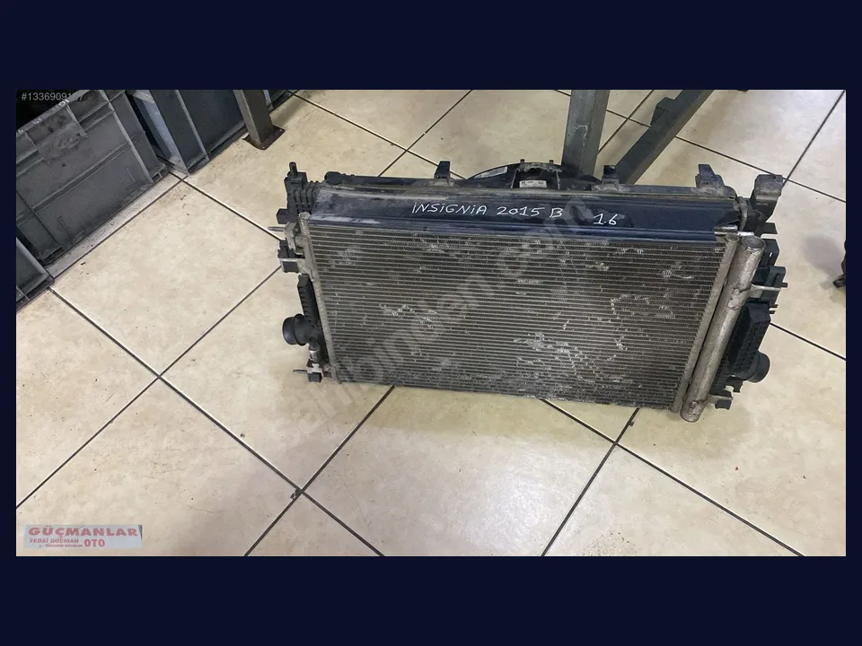 Opel Insignia TERMOSTAT çıkma parça fotoğrafı 1