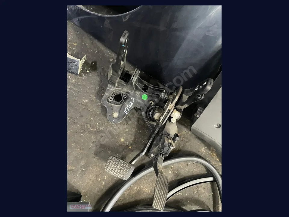 Chevrolet Cruze PEDAL çıkma parça fotoğrafı 1