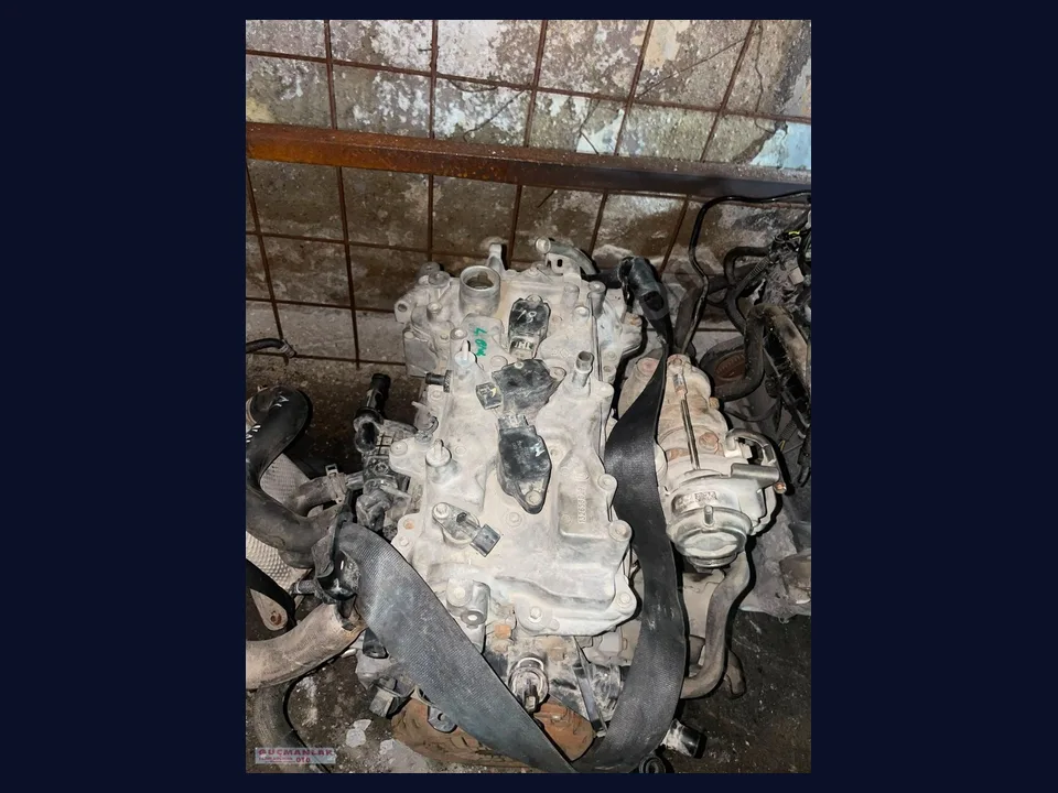 Renault Clio MOTOR (KOMPLE) çıkma parça fotoğrafı 1