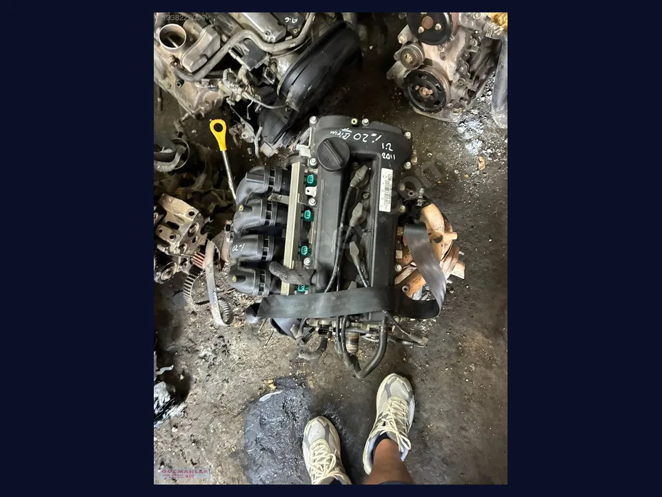 Hyundai i20 MOTOR (KOMPLE) çıkma parça fotoğrafı 1