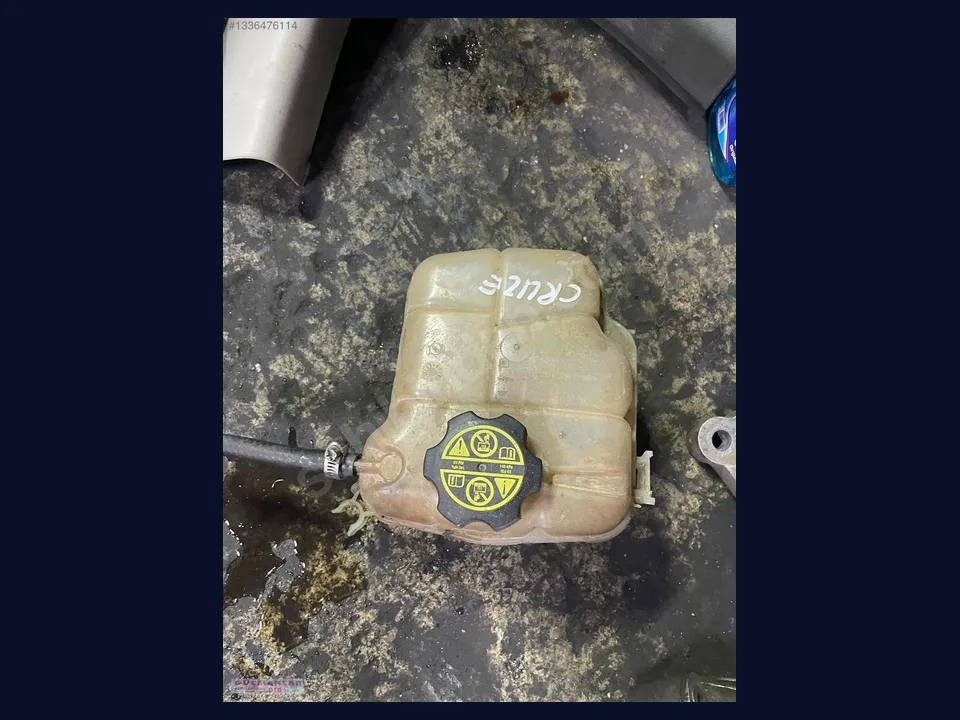 Chevrolet Cruze YEDEK SU DEPOSU çıkma parça fotoğrafı 1