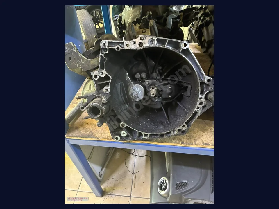 Peugeot 301 ŞANZIMAN KOMPLE çıkma parça fotoğrafı 1