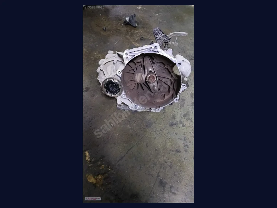 Volkswagen Jetta ŞANZIMAN KOMPLE çıkma parça fotoğrafı 1